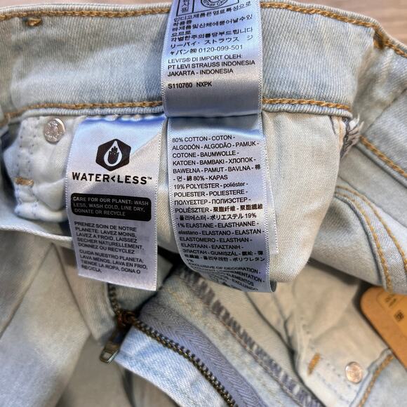 Levi's 726 High Rise Flare Split Hem Women's Light Wash Jeans 0 Short (W25 L30) - Picture 11 of 13